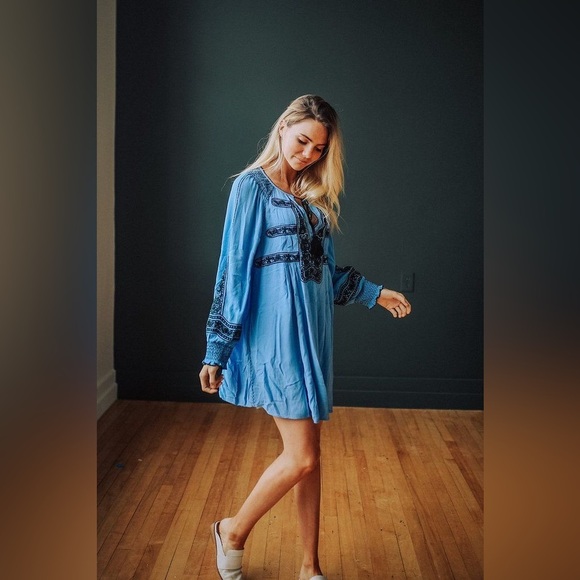 FREE PEOPLE Wind Willow Mini Dress River Skies small $148 boho romantic revolve - Picture 1 of 9